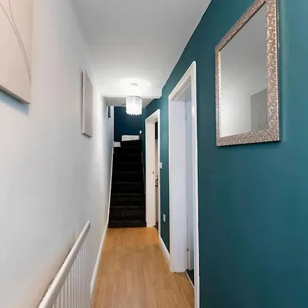 Holiday home Town Centre & The Comforts! *