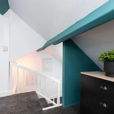 Town Centre & The Comforts! Guisborough