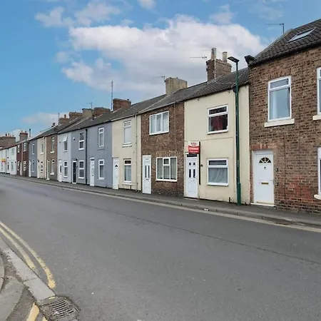 Town Centre & The Comforts! * غيوسبرو